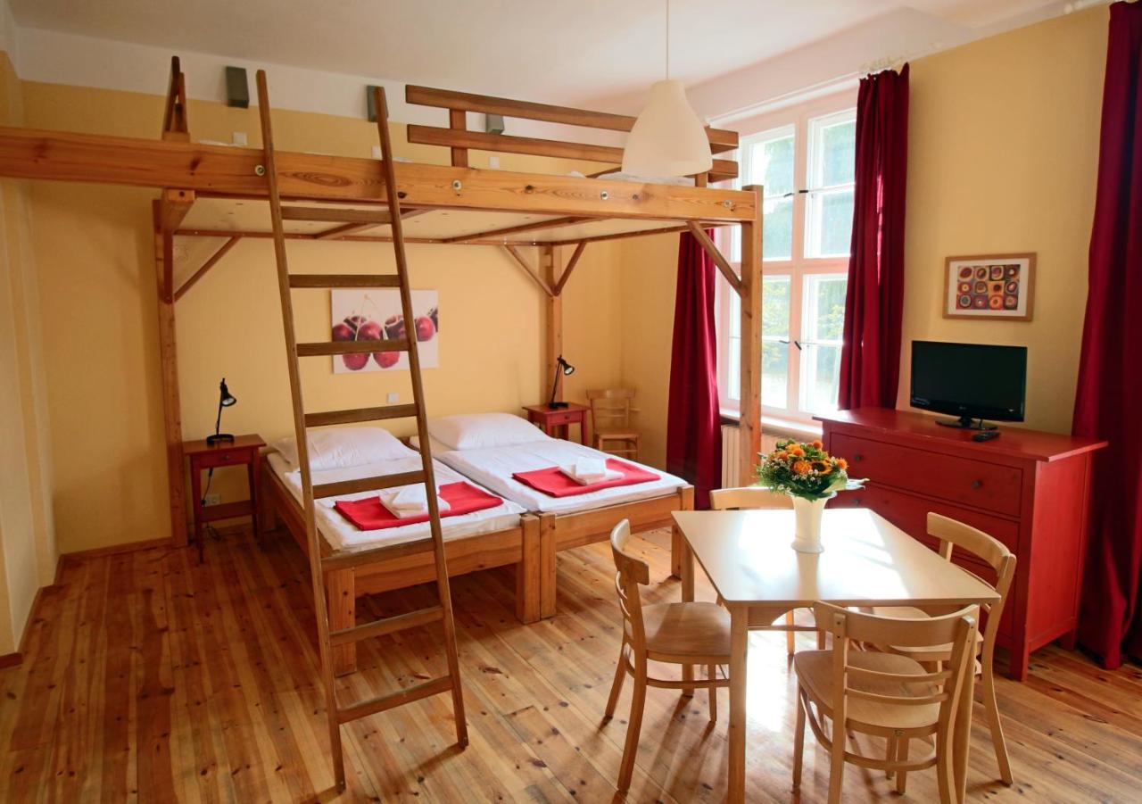 Familien- Und Freizeithotel Gutshaus Petkus ภายนอก รูปภาพ