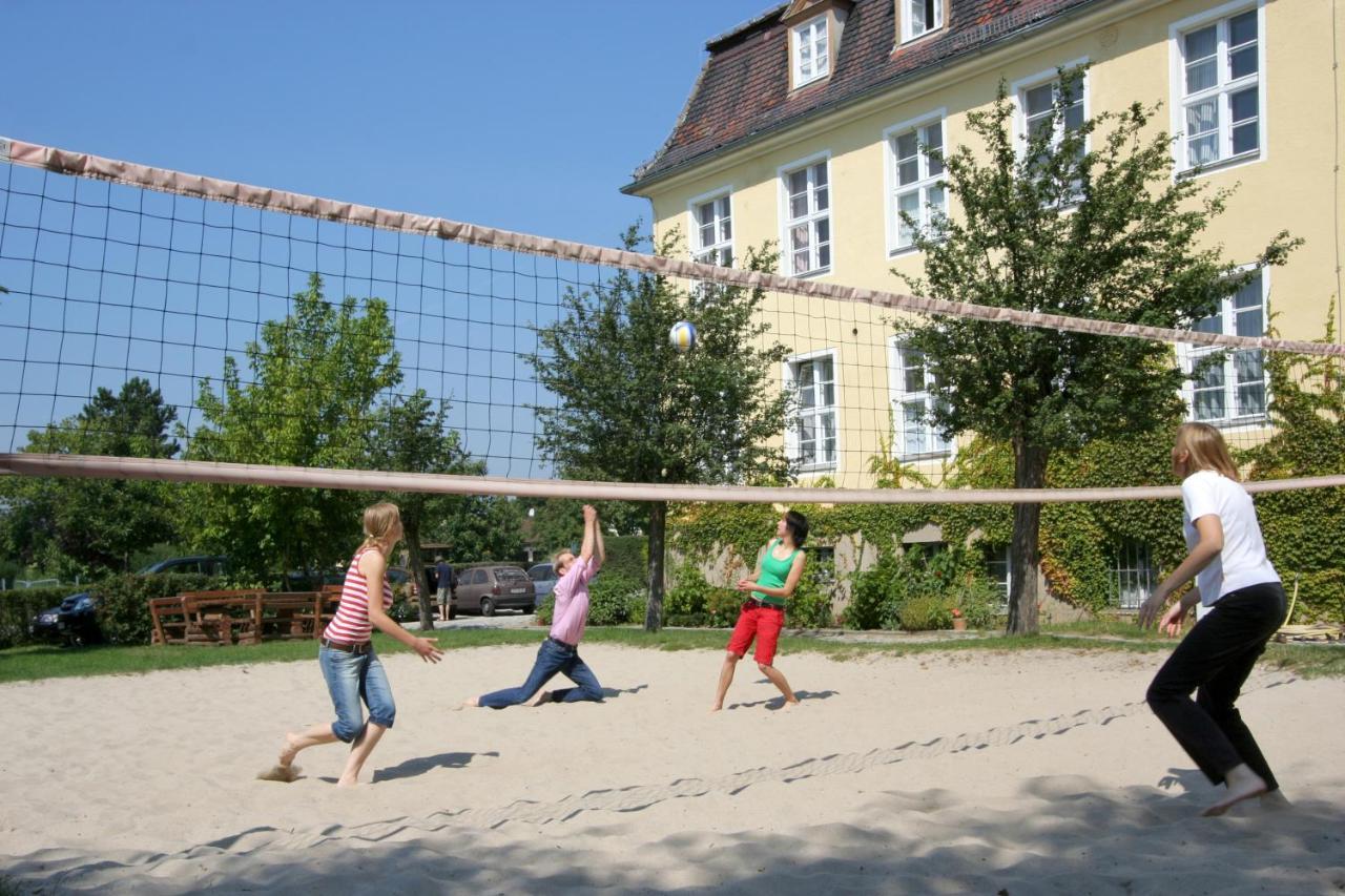 Familien- Und Freizeithotel Gutshaus Petkus ภายนอก รูปภาพ
