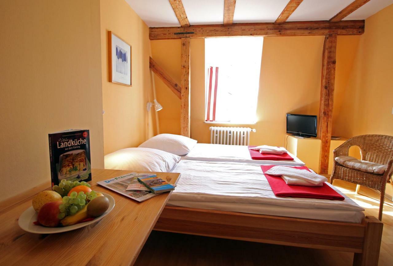 Familien- Und Freizeithotel Gutshaus Petkus ภายนอก รูปภาพ